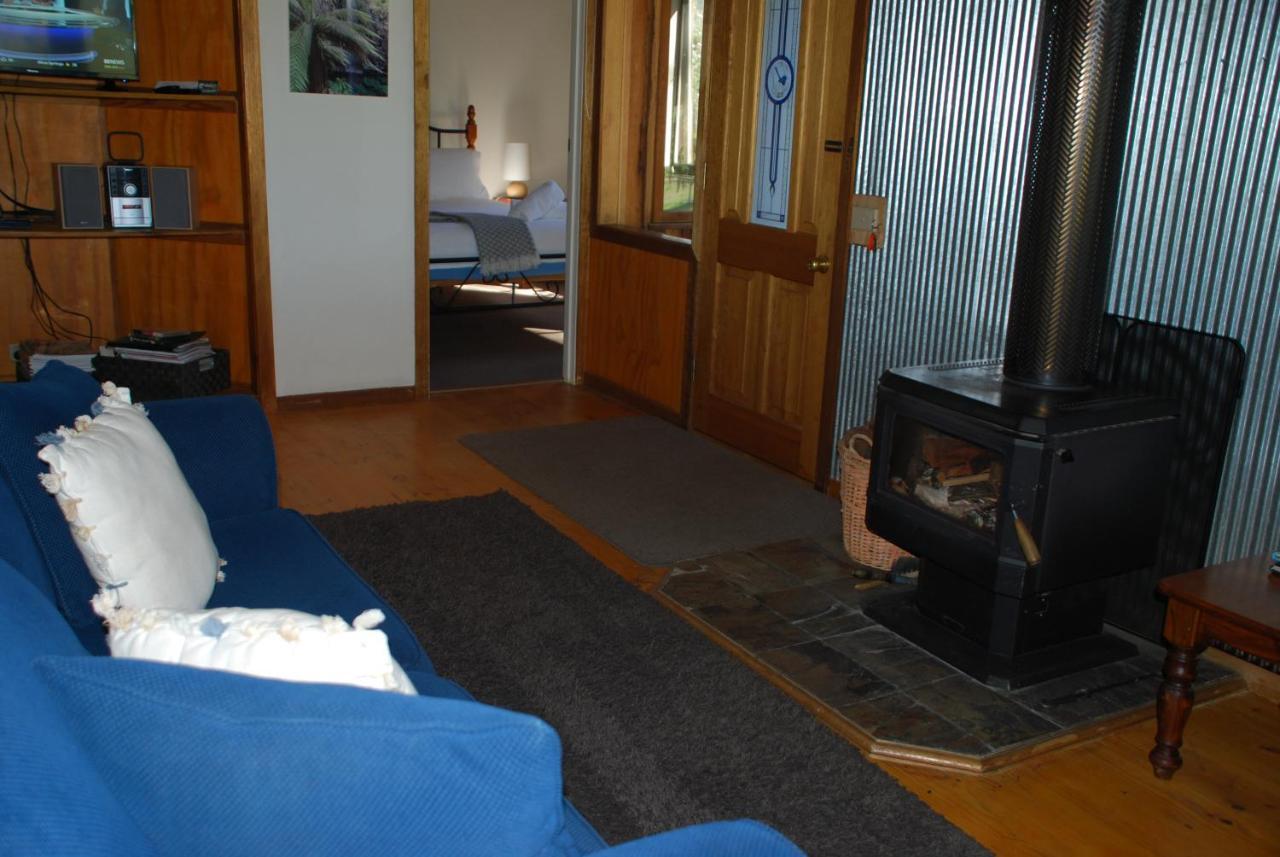Bluegum Ridge Cottages Merrijig Room photo